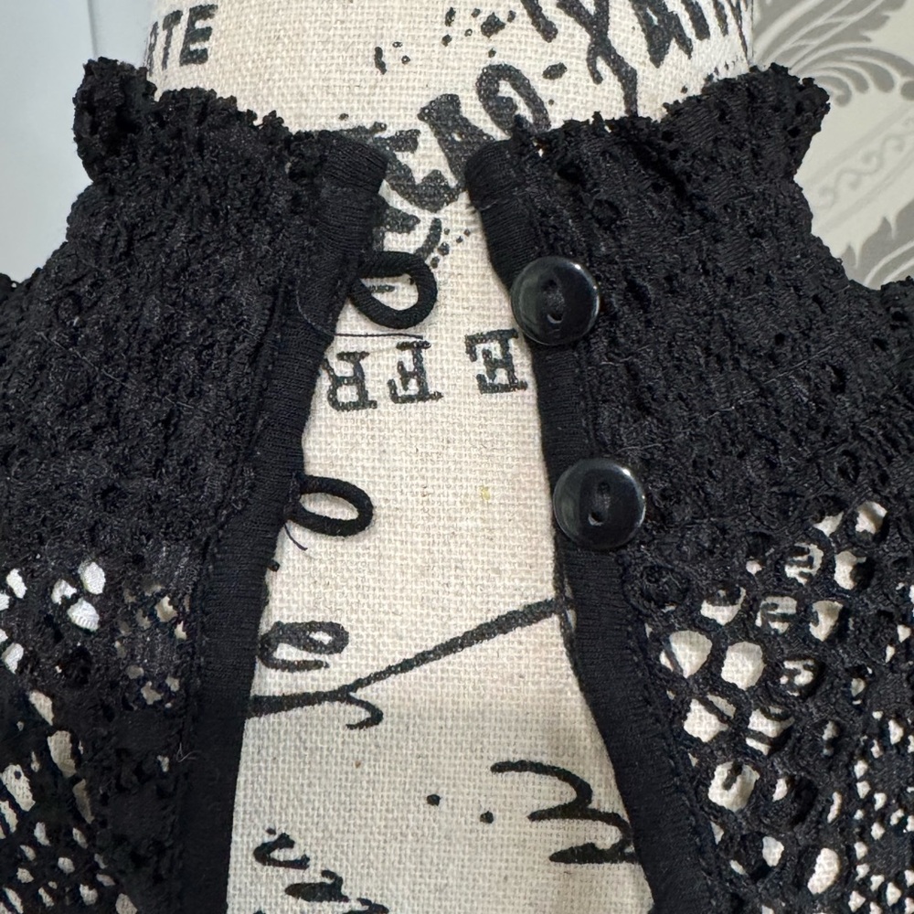 Neiman Marcus Black Ruffled  Blouse - Picture 5 of 6